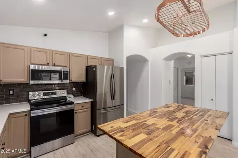 1472 S Harrington St, Gilbert, AZ 85233 photo 10