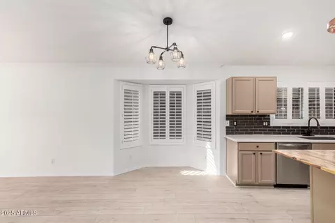 1472 S Harrington St, Gilbert, AZ 85233 photo 8