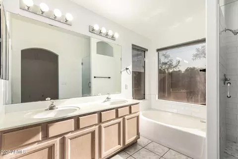 1472 S Harrington St, Gilbert, AZ 85233 photo 13