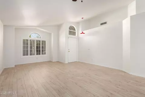 1472 S Harrington St, Gilbert, AZ 85233 photo 4