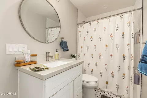 3410 N 45th Pl, Phoenix, AZ 85018 photo 26