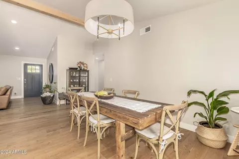 3410 N 45th Pl, Phoenix, AZ 85018 photo 9