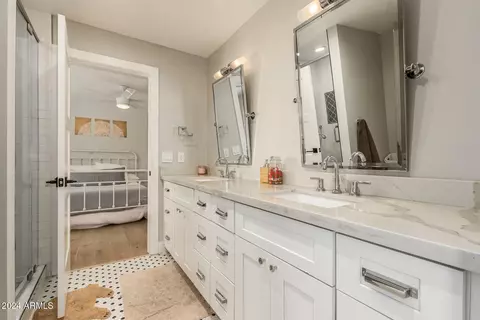 3410 N 45th Pl, Phoenix, AZ 85018 photo 33