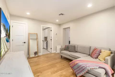 3410 N 45th Pl, Phoenix, AZ 85018 photo 15