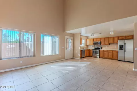 2715 E Windsor Ave, Phoenix, AZ 85008 photo 5