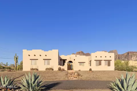 Exterior - 3959 N Marlow Rd, Apache Junction, AZ 85119 photo 1 of 10