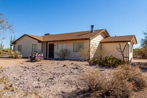 46635 N 15th Ave, New River, AZ 85087