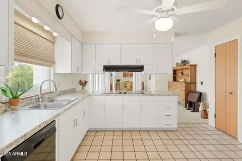 Kitchen - 4019 E Calypso Ave, Mesa, AZ 85206 photo 2 of 3