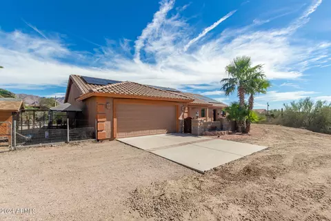57 N Roadrunner Rd, Apache Junction, AZ 85119 photo 2
