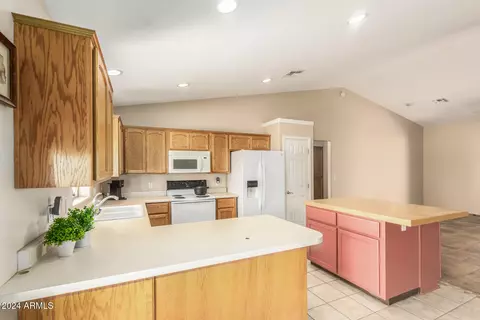 57 N Roadrunner Rd, Apache Junction, AZ 85119 photo 12