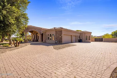 2961 E Latham Way, Gilbert, AZ 85297 photo 3