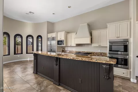 2961 E Latham Way, Gilbert, AZ 85297 photo 9