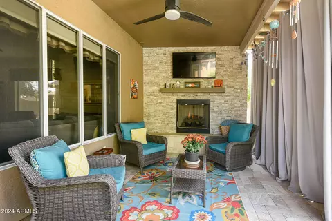 Exterior - 314 W Patrick St, Gilbert, AZ 85233 photo 4 of 17