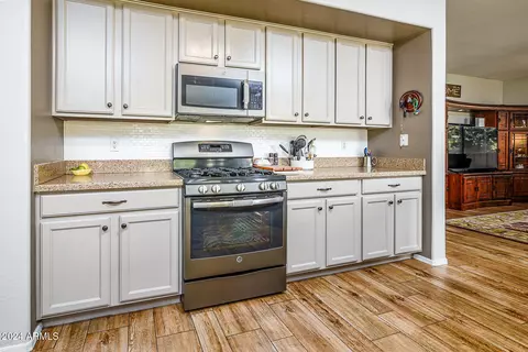 Kitchen - 314 W Patrick St, Gilbert, AZ 85233 photo 5 of 5