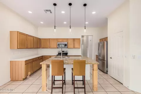 7833 E Obispo Ave, Mesa, AZ 85212 photo 2