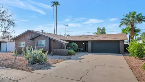 8619 E Thornwood Dr, Scottsdale, AZ 85251