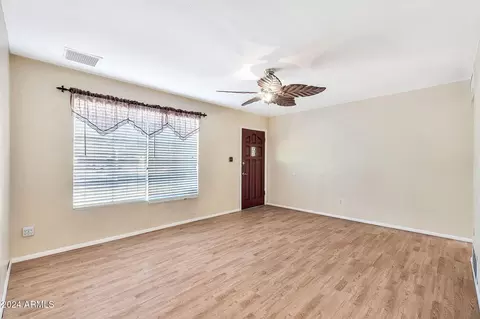 1221 E Kaler Dr, Phoenix, AZ 85020 photo 6