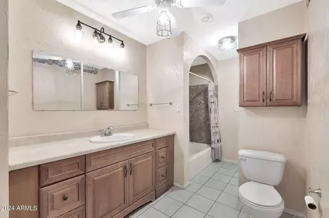 1221 E Kaler Dr, Phoenix, AZ 85020 photo 11