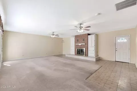1221 E Kaler Dr, Phoenix, AZ 85020 photo 4