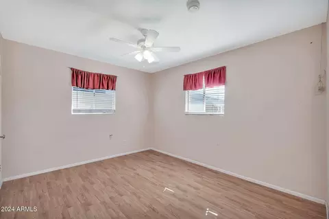 1221 E Kaler Dr, Phoenix, AZ 85020 photo 10