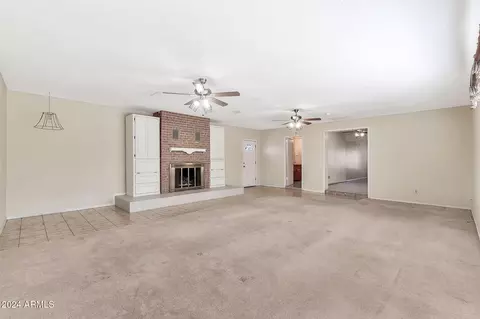 1221 E Kaler Dr, Phoenix, AZ 85020 photo 3