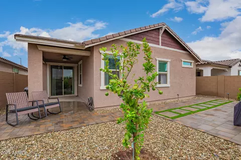 Exterior - 4078 E Catclaw St, Gilbert, AZ 85296 photo 4 of 6