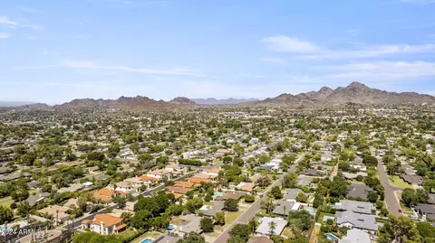24 E Wagon Wheel Dr E, Phoenix, AZ 85020 photo 43