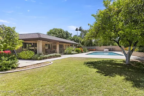 24 E Wagon Wheel Dr E, Phoenix, AZ 85020 photo 39