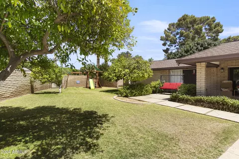 24 E Wagon Wheel Dr E, Phoenix, AZ 85020 photo 38