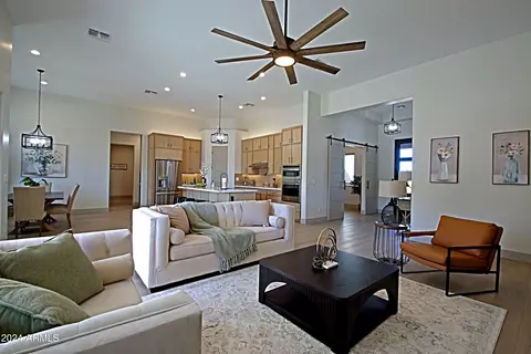 1235 E Hohokam Ln, New River, AZ 85087