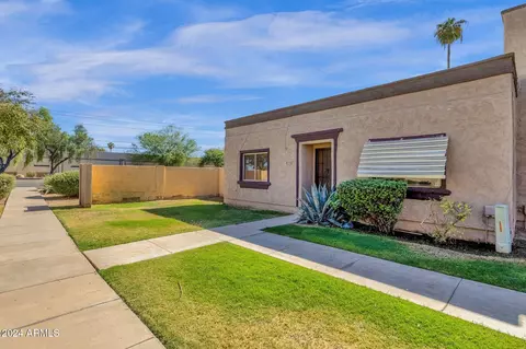 4302 W Solano Dr S, Glendale, AZ 85301