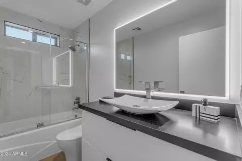 Bath - 863 S Stagecoach Rd, Apache Junction, AZ 85119 photo 6 of 6