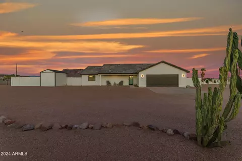 Exterior - 863 S Stagecoach Rd, Apache Junction, AZ 85119 photo 24 of 24