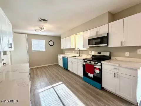 Kitchen - 2044 W 9th Ave, Apache Junction, AZ 85120 photo 1 of 2