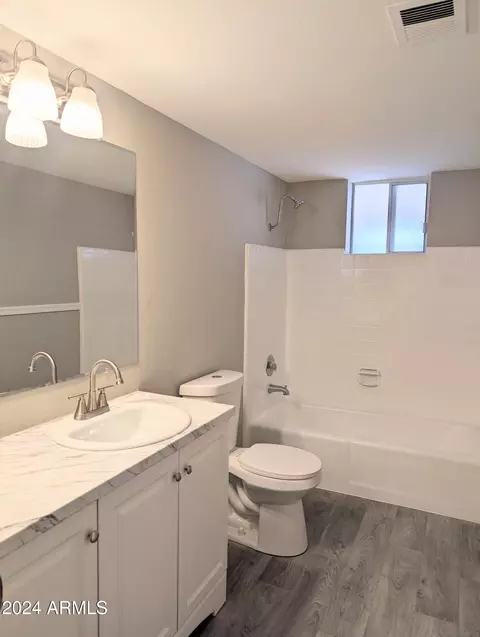 Bath - 2044 W 9th Ave, Apache Junction, AZ 85120 photo 1 of 3