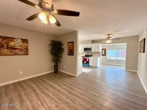 Living - 2044 W 9th Ave, Apache Junction, AZ 85120 photo 3 of 3