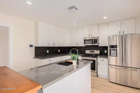117 E Vaughn Ave, Gilbert, AZ 85234 photo 8