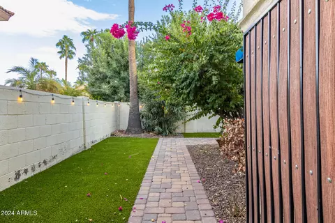 5023 E Siesta Dr #2, Phoenix, AZ 85044 photo 5