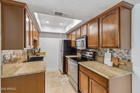 3807 N 30th St #36, Phoenix, AZ 85016