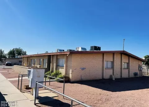 5938 W Rose Ln, Glendale, AZ 85301