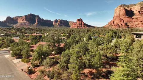150 Pebble Dr #220, Sedona, AZ 86351