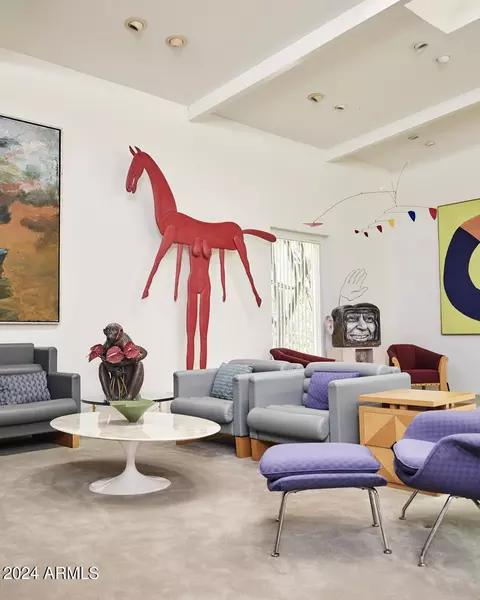 Living - 2201 E Marshall Ave, Phoenix, AZ 85016 photo 2 of 5