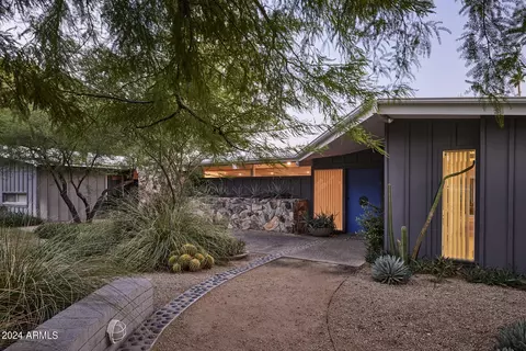 Exterior - 2201 E Marshall Ave, Phoenix, AZ 85016 photo 2 of 11