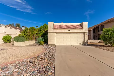 1611 N Apache Dr, Chandler, AZ 85224