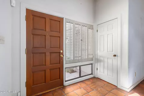 905 E Ocotillo Rd, Phoenix, AZ 85014 photo 3