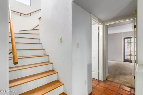 905 E Ocotillo Rd, Phoenix, AZ 85014 photo 4