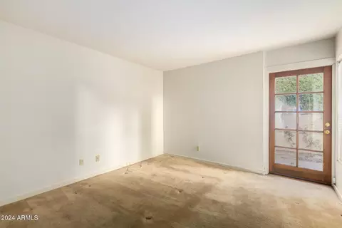 905 E Ocotillo Rd, Phoenix, AZ 85014 photo 9