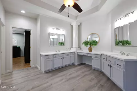 Bath - 1424 E Arabian Ct, Gilbert, AZ 85296 photo 2 of 10