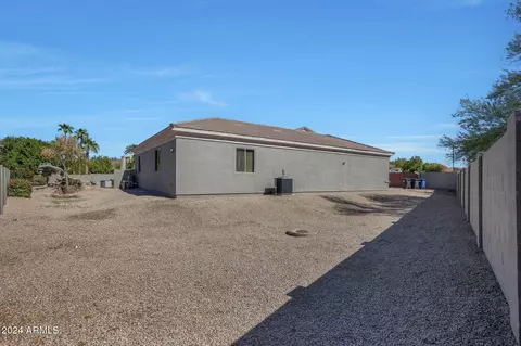 Exterior - 1424 E Arabian Ct, Gilbert, AZ 85296 photo 17 of 20