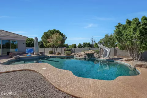 Exterior - 1424 E Arabian Ct, Gilbert, AZ 85296 photo 13 of 20